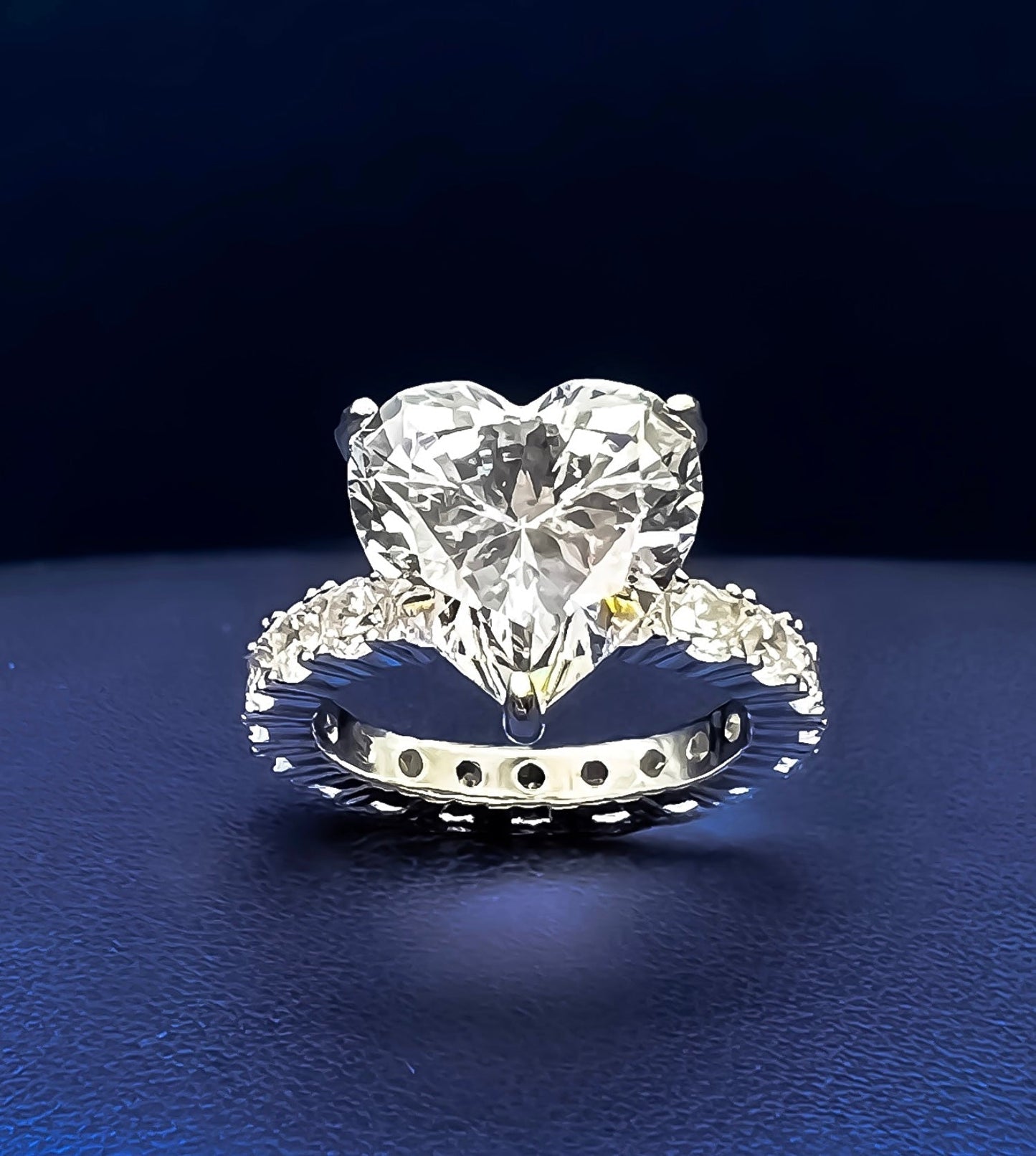 Delicate Heart Ring