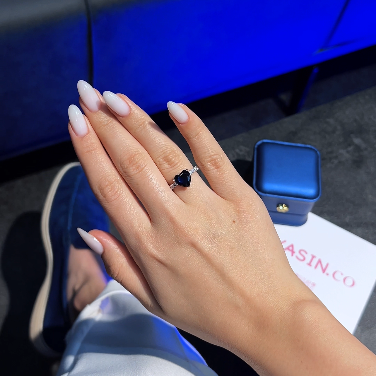 Glaming Silver Heart-Shaped Ring✨